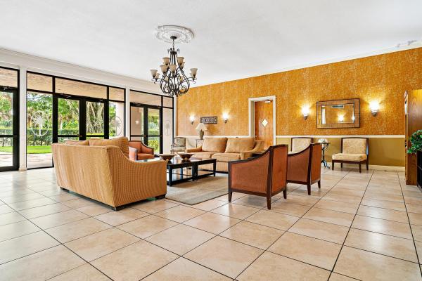 Lakeside Village, 705 Lori Dr #114, Palm Springs, Florida 33461, image 1