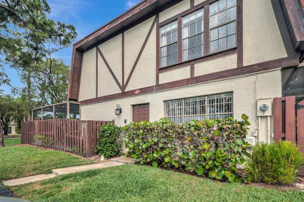 Weybridge Townhomes, 100 Weybridge Cir #C, Royal Palm Beach, Florida 33411, image 1