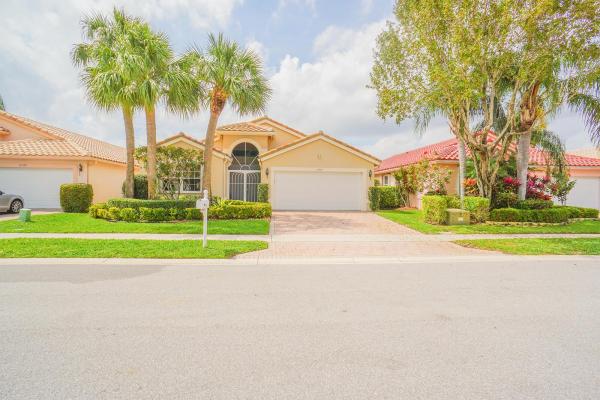 Cascade Lakes, 11737 Derbyshire Ln, Boynton Beach, Florida 33437, image 1