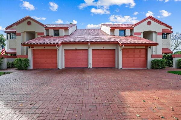 The Lexington Club Villas, 7697 Lexington Club Blvd #B, Delray Beach, Florida 33446, image 1