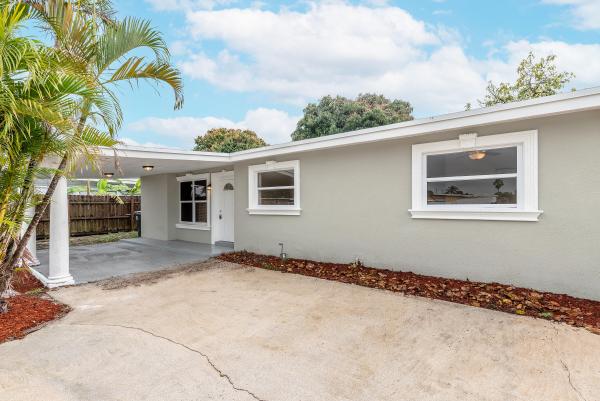 Forest Hill Village, 2396 Lynn Dr, West Palm Beach, Florida 33415, image 2