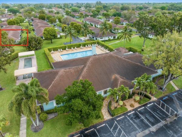 Bent Tree Villas East, 9880 Chestnut Tree Ter #B, Boynton Beach, Florida 33436, image 2