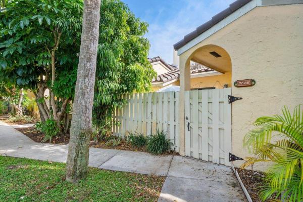 Pineapple Walk, 22346 Pineapple Walk Dr, Boca Raton, Florida 33433, image 2