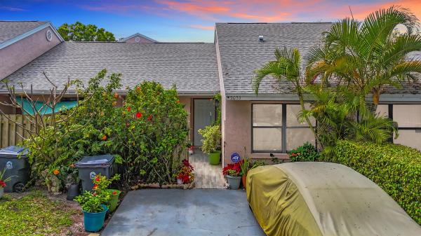 Pine Glen At Abbey Park, 5053 Pine Abbey Dr, West Palm Beach, Florida 33415, image 1