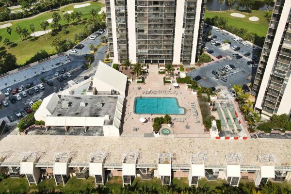 Coronado Tower 3, 20379 W Country Club Dr #2632, Aventura, Florida 33180, image 2