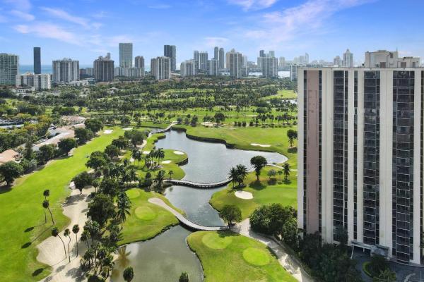Coronado Tower 3, 20379 W Country Club Dr #2632, Aventura, Florida 33180, image 3