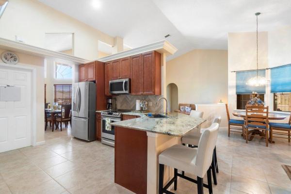 Sugar Pond Manor, 14360 Larkspur Ln, Wellington, Florida 33414, image 2