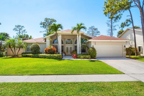 Sugar Pond Manor, 14360 Larkspur Ln, Wellington, Florida 33414, image 1