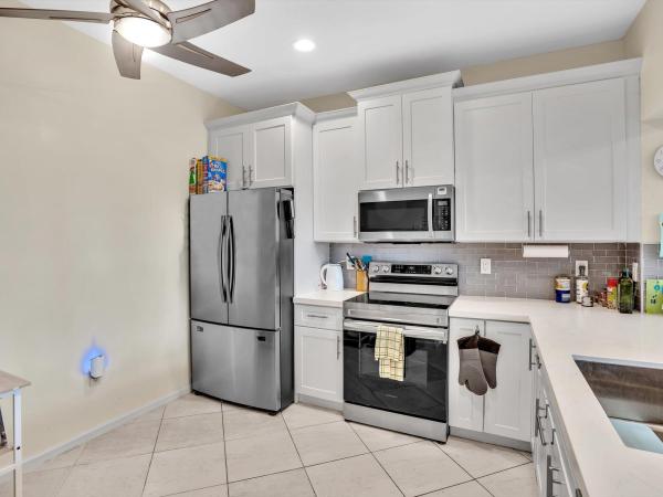 Bella Verde, 6407 Bella Cir #403, Boynton Beach, Florida 33437, image 1