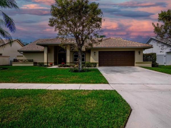 Lakeview Estates, 6683 Blue Bay Cir, Lake Worth Beach, Florida 33467, image 1