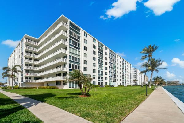 Lake Harbour Towers South, 301 Lake Shore Dr #702, Lake Park, Florida 33403, image 1