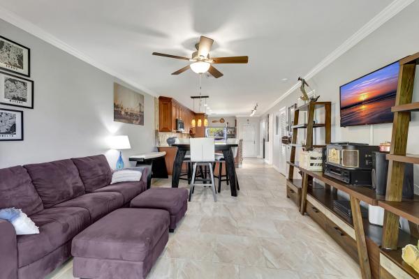 The Pines Of Delray, 1040 N Palm Ln #C, Delray Beach, Florida 33445, image 1