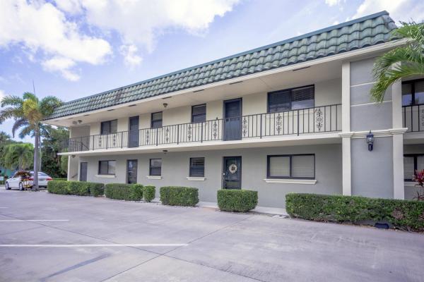 Northlake Villas, 326 Northlake Dr #204, North Palm Beach, Florida 33408, image 1