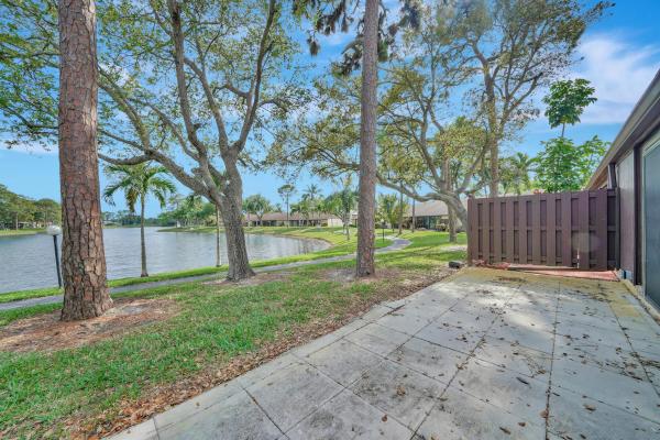 Pine Ridge South 4, 447 Pine Glen Ln #D, Greenacres, Florida 33463, image 1