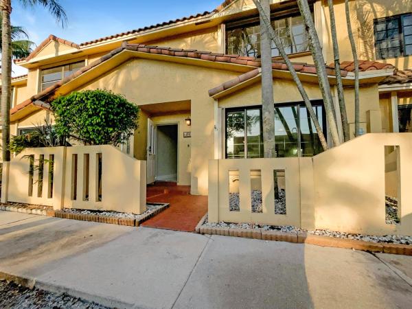 Palm Isles At Welleby, 3949 NW 94th Ter #3949, Sunrise, Florida 33351, image 1
