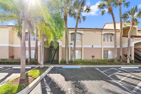 Casablanca Isles, 815 W Boynton Beach Blvd #5-202, Boynton Beach, Florida 33426, image 1