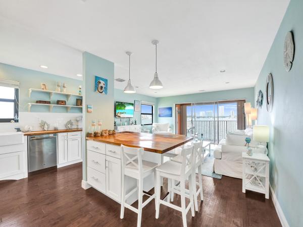 Key Haven, 360 Wilma Cir #5, Riviera Beach, Florida 33404, image 1