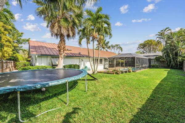 Farmington Of Greenview Shores 2, 1631 Farmington Cir, Wellington, Florida 33414, image 2