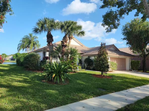 Harbour Cove At Baywinds, 9041 Bay Harbour Cir, West Palm Beach, Florida 33411, image 1