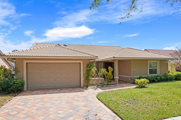 Lakewood Oaks, 3950 NW 27th Ave Ave, Boca Raton, Florida 33434, image 1