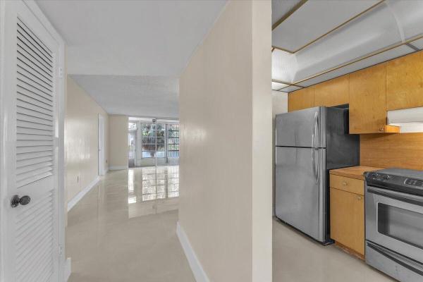 Sunrise Lakes 1, 3001 Sunrise Lakes Dr #111, Sunrise, Florida 33322, image 1