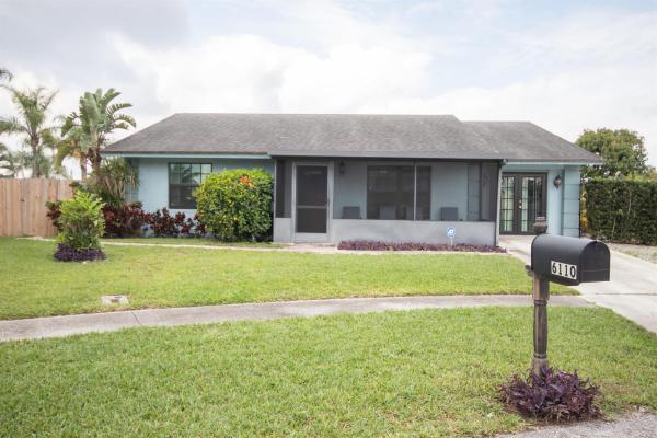 Brentwood Lakes, 6110 Bluegrass Cir, Lake Worth Beach, Florida 33463, image 1