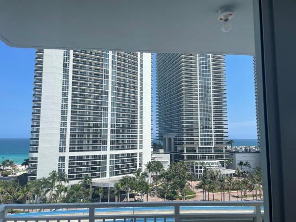 Imperial Towers, 1801 S Ocean Dr #Ph44, Hallandale Beach, Florida 33009, image 1