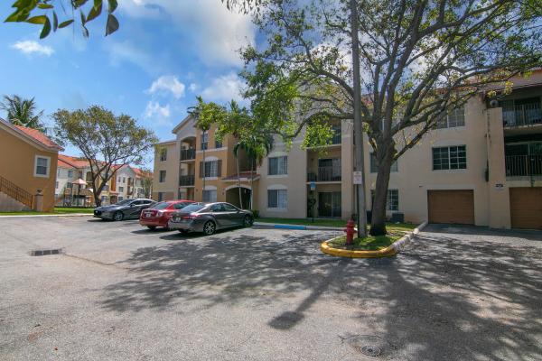 Emerald Isle At Laguna Lakes, 4151 San Marino Blvd #304, West Palm Beach, Florida 33409, image 1