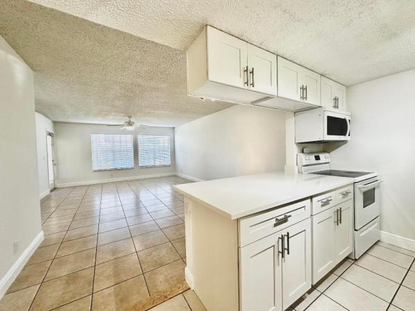 Addison Pointe, 6315 La Costa Dr #A, Boca Raton, Florida 33433, image 1