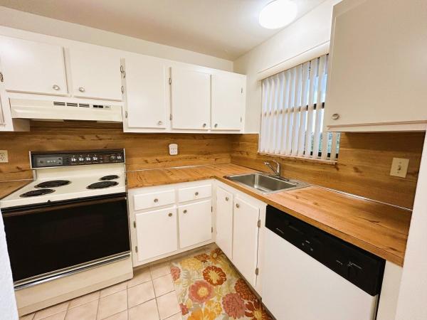 Sunrise Of Palm Beach, 4760 Lucerne Lakes Blvd W #402, Lake Worth, Florida 33467, image 1