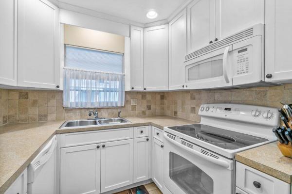 Pine Point Villas, 211 Bayview Ave #A, Boynton Beach, Florida 33435, image 1