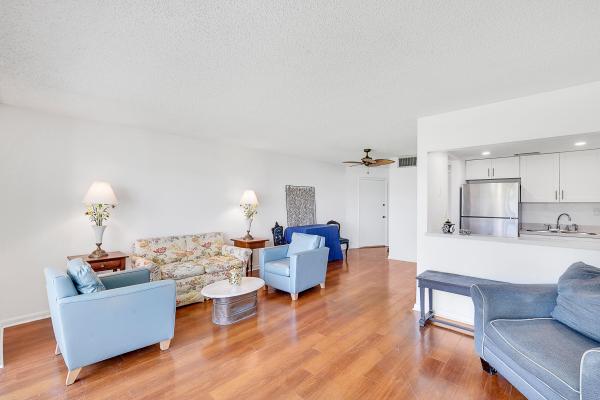 Wilshire North, 2936 Lake Shore Dr #108, Riviera Beach, Florida 33404, image 3