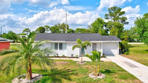 Rainier Lakes At Sandhill Crossing, 2041 SE Rainier Rd, Port St. Lucie, Florida 34952, image 1
