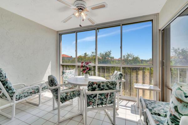 Huntington Pointe, 6080 Huntwick Ter #402, Delray Beach, Florida 33484, image 2