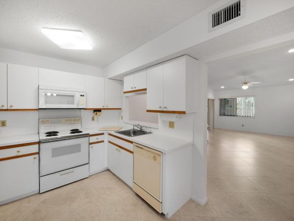 Lucerne Greens, 4717 E Lucerne Lakes Blvd #203, Lake Worth, Florida 33467, image 1