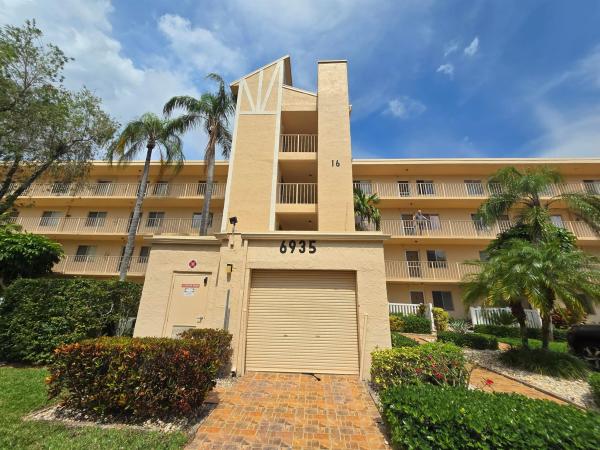 Huntington Lakes 2, 6935 Huntington Ln #108, Delray Beach, Florida 33446, image 1