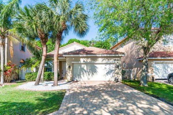 Hypoluxo Haverhill, 6561 Lurais Dr, Lake Worth Beach, Florida 33463, image 1