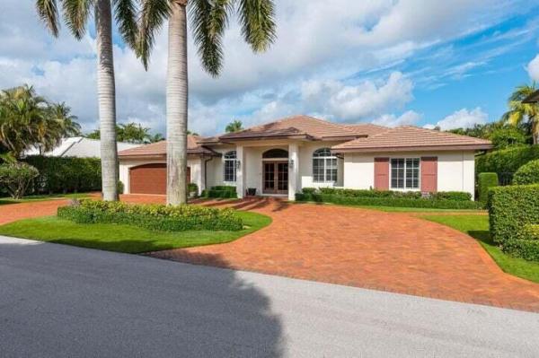 Royal Palm Yacht & Country Club, 2121 Areca Palm Rd, Boca Raton, Florida 33432, image 1