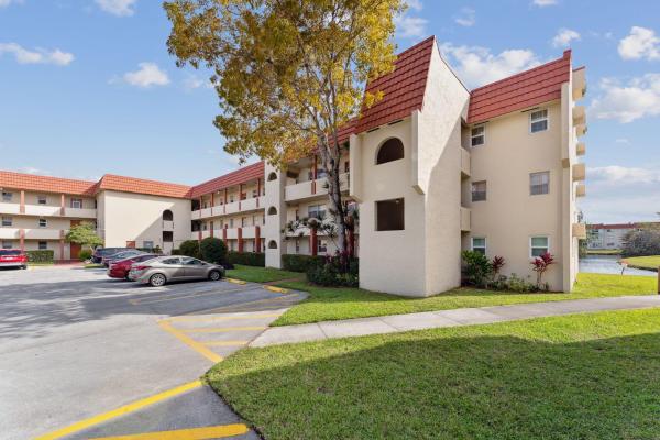 Sunrise Lakes 1, 2950 W Sunrise Lakes Dr #311, Sunrise, Florida 33322, image 1