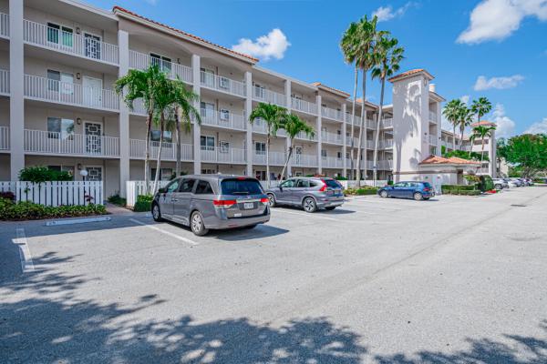 Huntington Pointe, 14111 Royal Vista Dr #202, Delray Beach, Florida 33484, image 3