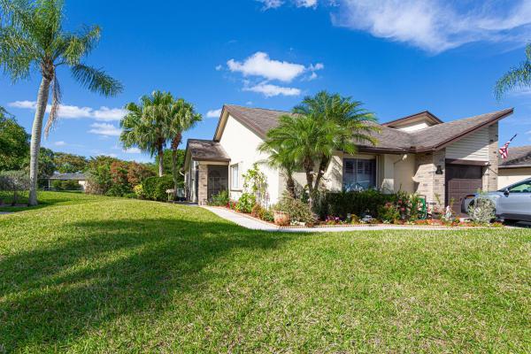 Village Walk, 140 Village Walk Dr #20, Royal Palm Beach, Florida 33411, image 1