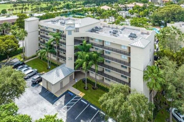 Caribbean At Boca Bayou, 26 Royal Palm Way #205, Boca Raton, Florida 33432, image 2