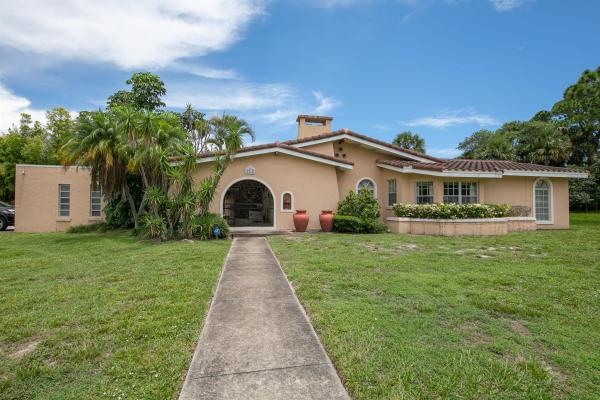 Maravilla Estates, 1010 Grandview Blvd, Fort Pierce, Florida 34982, image 1