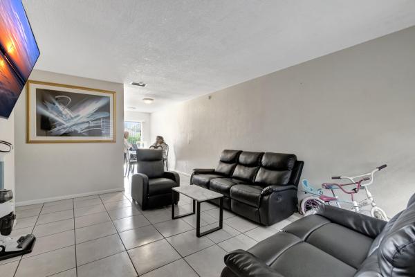 Inlet Grove, 125 W 17th St, Riviera Beach, Florida 33404, image 2