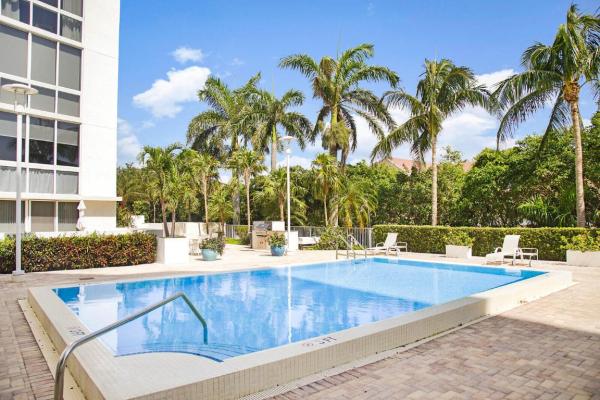Villa Lofts & Villa Del Lago, 1617 N Flagler Dr #304, West Palm Beach, Florida 33407, image 1