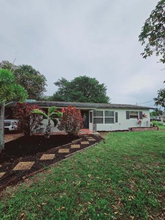 Lawn Lake, 1238 W Shore Dr, West Palm Beach, Florida 33406, image 1