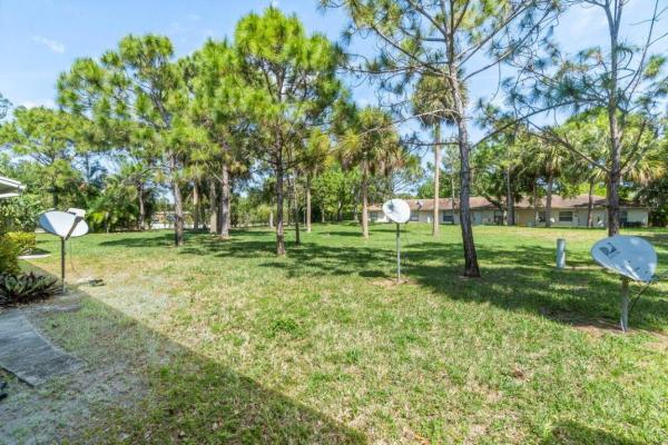 Bella Lago, 5300 Elmhurst Rd #E, West Palm Beach, Florida 33417, image 2