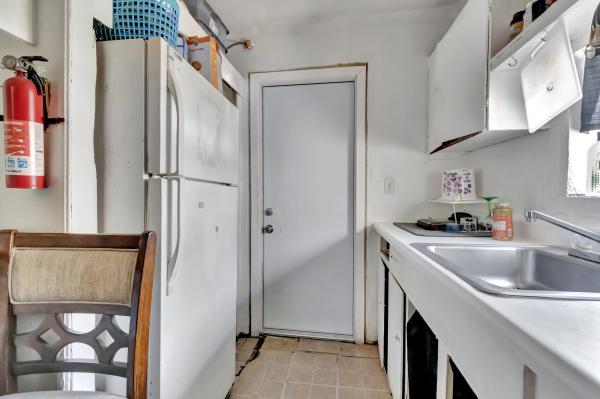 Kirklington Park, 150 W Blue Heron Blvd, Riviera Beach, Florida 33404, image 3