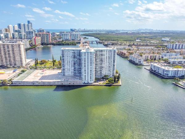 Winston Towers 500, 301 174th St #1506, Sunny Isles Beach, Florida 33160, image 3