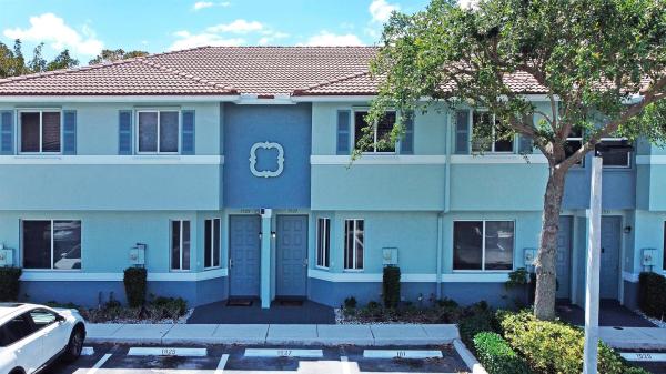 Sonoma Bay, 1927 Hibiscus Ln, Riviera Beach, Florida 33404, image 1